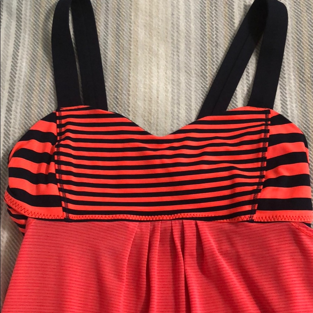 EUC Lululemon Tank Size 6